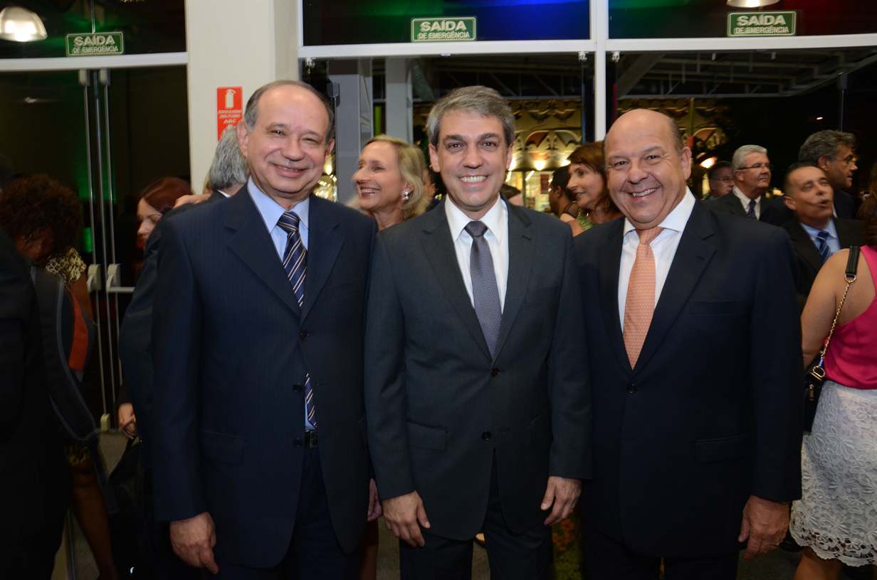 Antônio Américo, da Azul, Fernando Santos, e José Roberto Trinca, da American Airlines