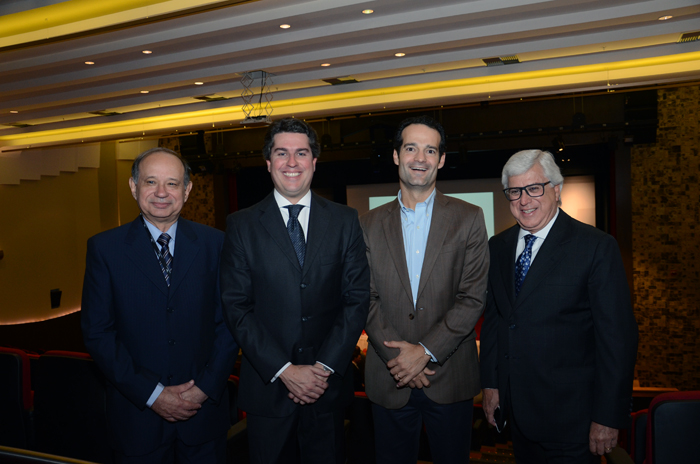 Antônio Américo, da Azul, Juarez Cintra Neto, da Ancoradouro, Antonoaldo Neves, presidente da Azul, e Juarez Cintra Filho, presidente da Ancoradouro