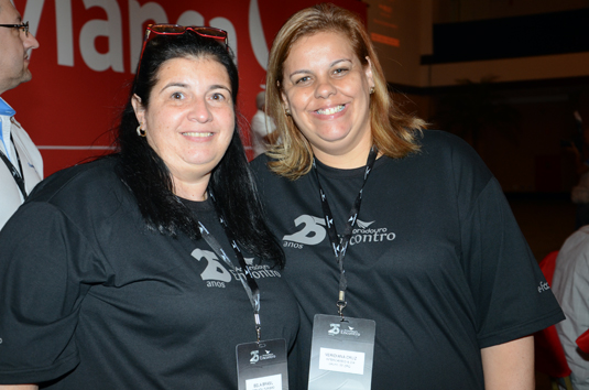 Bela Brasil, da For You Turismo, e Veridiana Cruz, da Intercambio & Cia