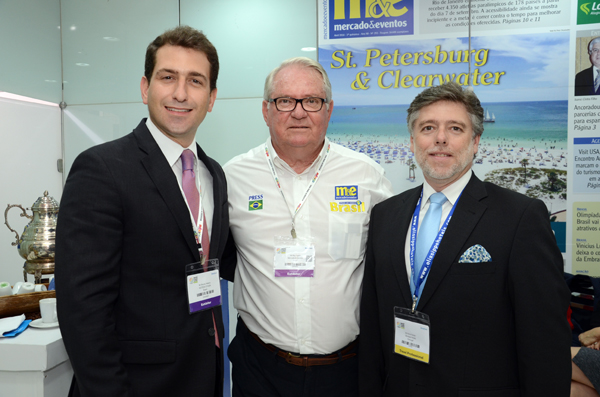 Bruno Heleno, do Hotéis Othon, Roy Taylor, do M&E, e Nuno Ferrari, da Olissippo Hotels