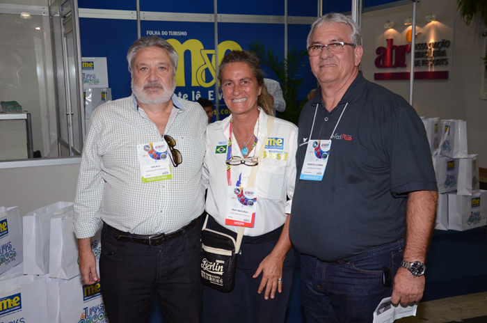 Cacalo Destro e Roberto Garbin, da Ancoradouro, e Mari Masgrau, do M&E