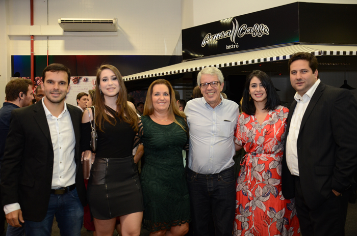 Carlos Calheiros Filho, Juliane Luck, Ana Luck, Fernando Melo, da Luck Receptivo, Luciana Fernandes e Vitor Bauab, do M&E