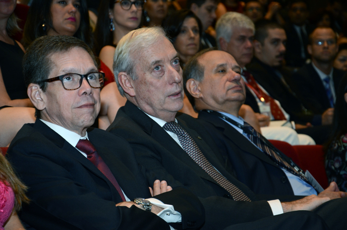 Cassio Oliveira, da Ancoradouro, Ian Gillespie, da Avianca, e Anônio Américo, da Azul