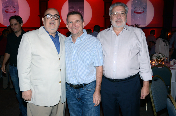 Cassulino e Cacalo Destro, da Ancoradouro, e Luis Quaggio, da Tap