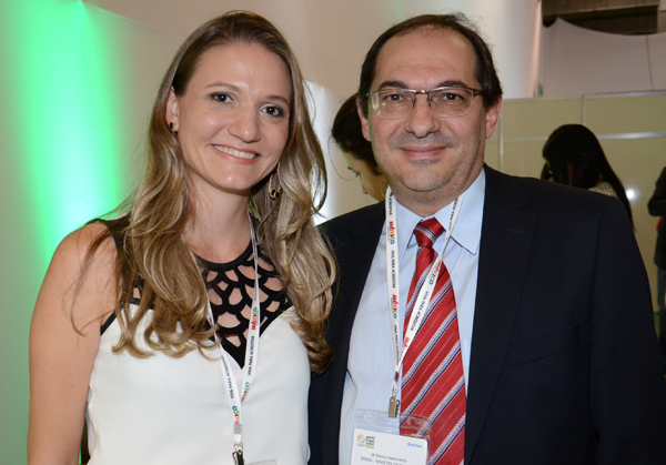 Cinthia Marques e  Márcio Nascimento, do Ministerio do Turismo