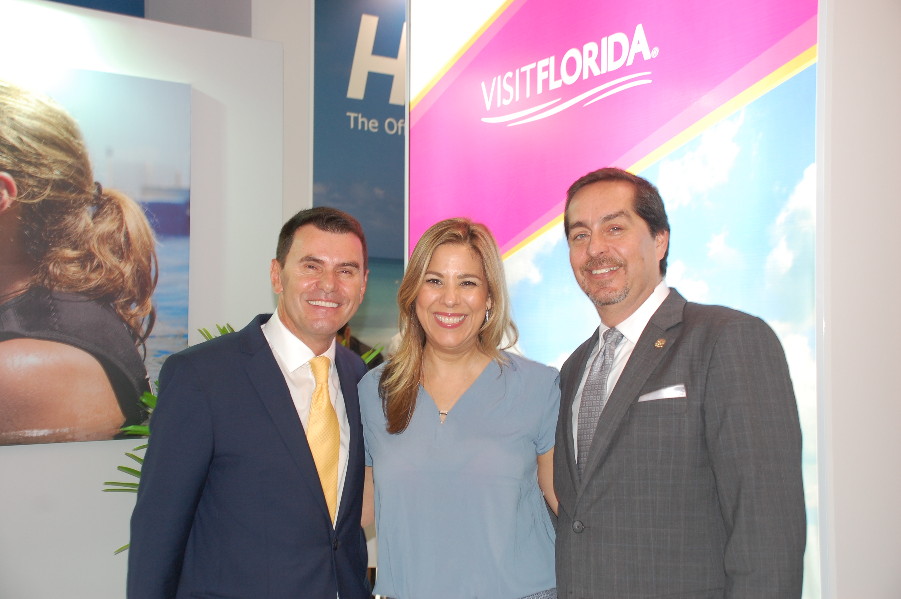 Claudio Dasilva, do M&E, Denise Arencibia, do Visit Florida e Fernando Harb, de Fort Lauderdale Claudio Dasilva, do M&E, Denise Arencibia, do Visit Florida e Fernando Harb, de Fort Lauderdale