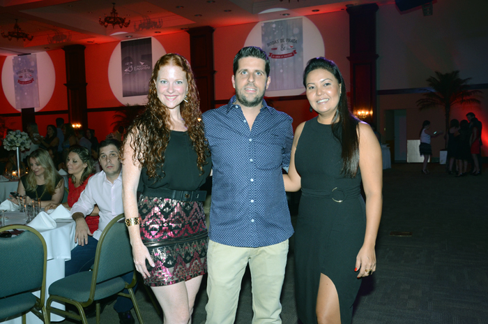 Daniel Castanho, da Ancoradouro, com Vivian de Oliveira e Alessandra Koti, da Tam