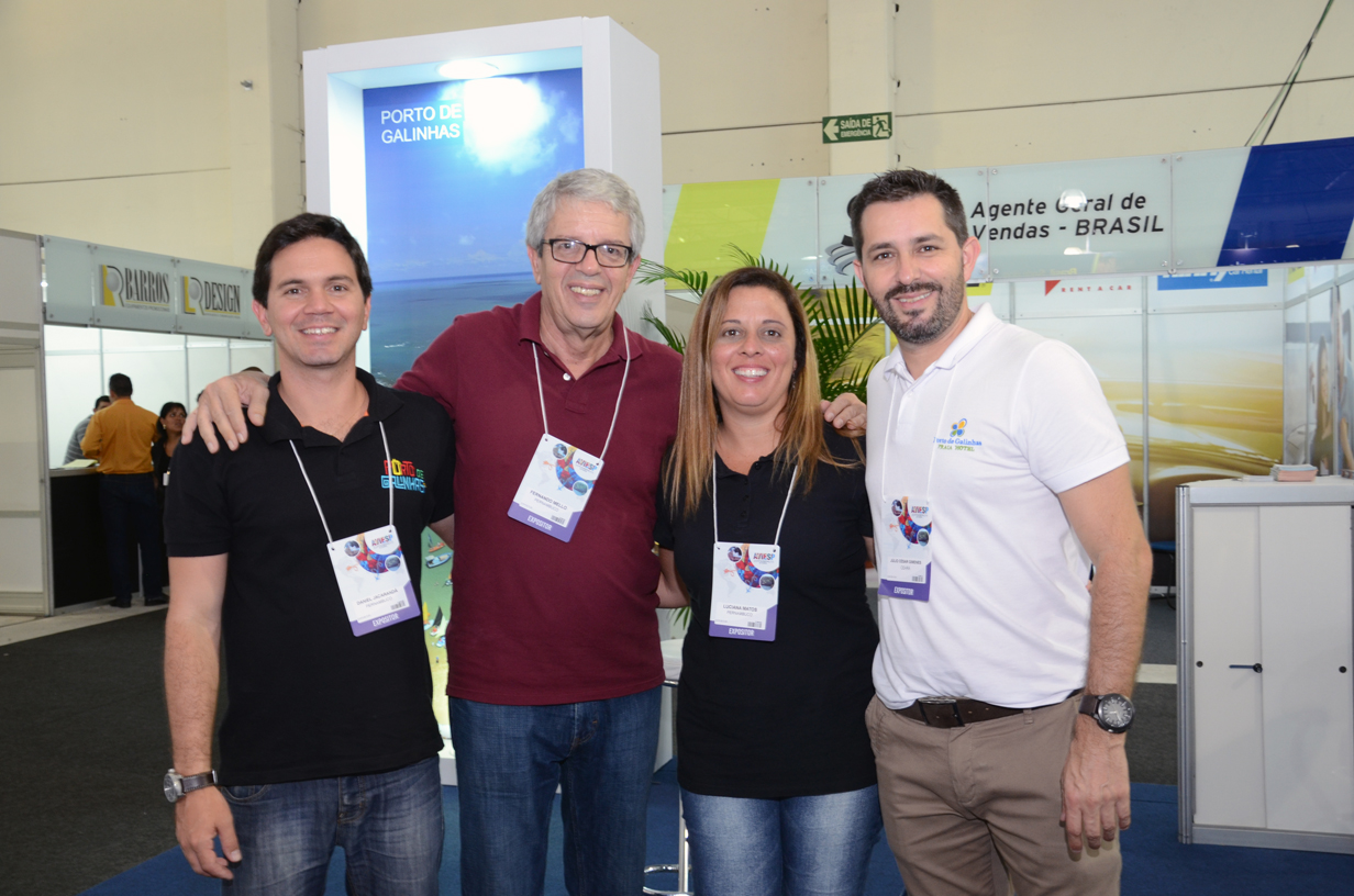 Daniel Jacarandá, da AHPG, Fernando Luck, da Luck Receptivo, Luciana Matos, da Tabapitanga Pousada, e Julio Cesar Gimenes, do Porto de Galinhas Praia Hotel