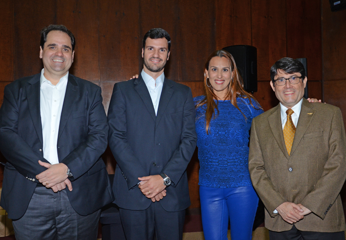 Eduardo Bernardes, da Gol, Rubens Schwartzmann, presidente da Abracorp, Adriana Cavalcante, da Air France KLM, e Luiz Teixeira, da Delta Eduardo Bernardes, da Gol, Rubens Schwartzmann, presidente da Abracorp, Adriana Cavalcante, da Air France KLM, e Luiz Teixeira, da Delta