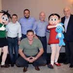 Equipe da Avianca com a Turma da Mônica