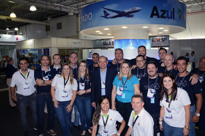 Equipe da Azul e Tap
