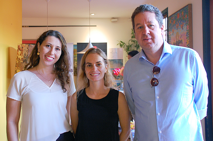 Fernanda Almeida, gerente de Marketing, Paloma Garcia, gerente de Operações, e Roberto Sanovicz, diretor de Operações, da 55destinos Fernanda Almeida, gerente de Marketing, Paloma Garcia, gerente de Operações, e Roberto Sanovicz, diretor de Operações, da 55destinos
