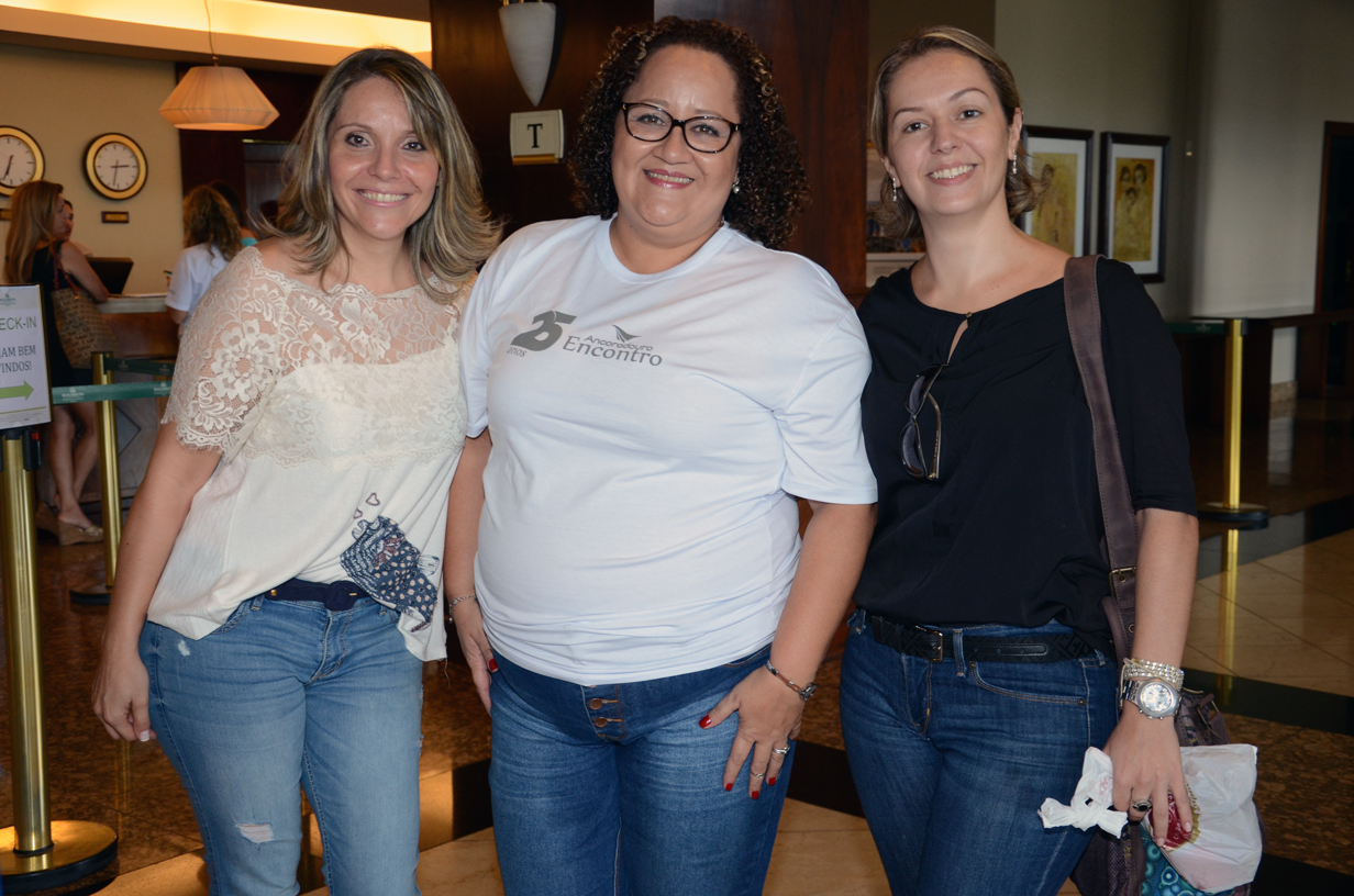 Fernanda de Araujo, da TAM, Luisa Bernardino, da Ancoradouro, e Eliane Gehling, da TAM