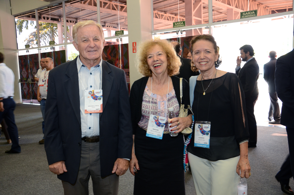 Fernando Parra, da Aviesp, Marlene Davoglio, da Villagio Turismo, e Aldenice Brito, da Discover Tours Fernando Parra, da Aviesp, Marlene Davoglio, da Villagio Turismo, e Aldenice Brito, da Discover Tours