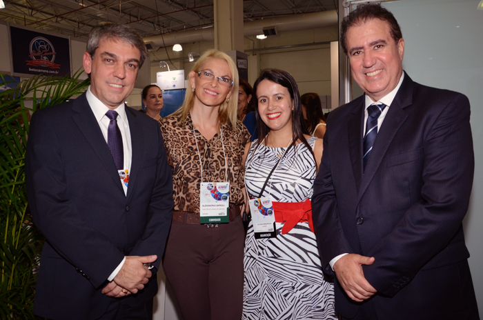 Fernando Santos, presidente da Aviesp, Alexandra Caprioli, diretora de turismo de Campinas, Juliana Assumpção, gerente executiva da Aviesp, e Jonas Donizete