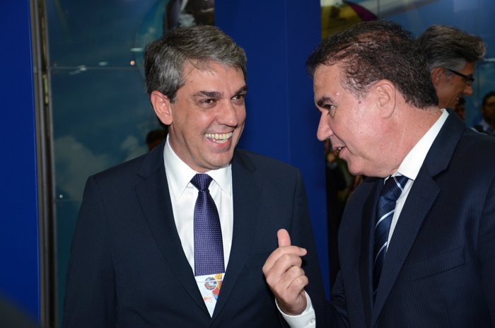 Fernando Santos, presidente da Aviesp, e Jonas Donizete, prefeito de Campinas