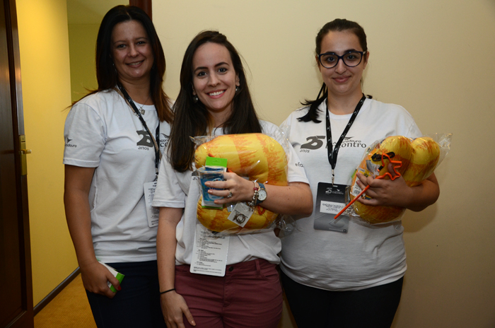 Giana Verde, da CI Central de Intercambio, Érika Juliana, da Rosa Massoti Turismo, e Isadora Facirolli, da Tastur Viagens