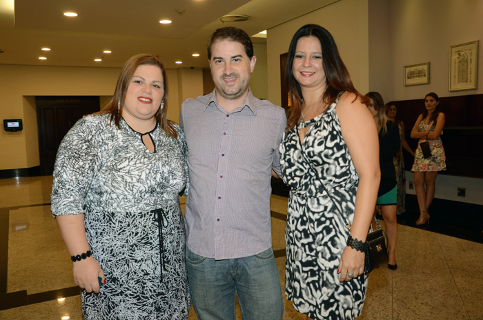 Janaina Ferrari, da QG Turismo, Felipe Marconato, da STB, e Giana Verde, da CI
