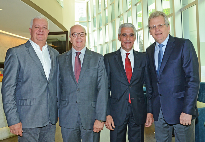 Jorge Beluco, do Magic Tour, Francisco Leme, da Jet Stream, Marcos Balsamão, da Abav-SP, e Edmar Bull, presidente da Abav Nacional Jorge Beluco, do Magic Tour, Francisco Leme, da Jet Stream, Marcos Balsamão, da Abav-SP, e Edmar Bull, presidente da Abav Nacional