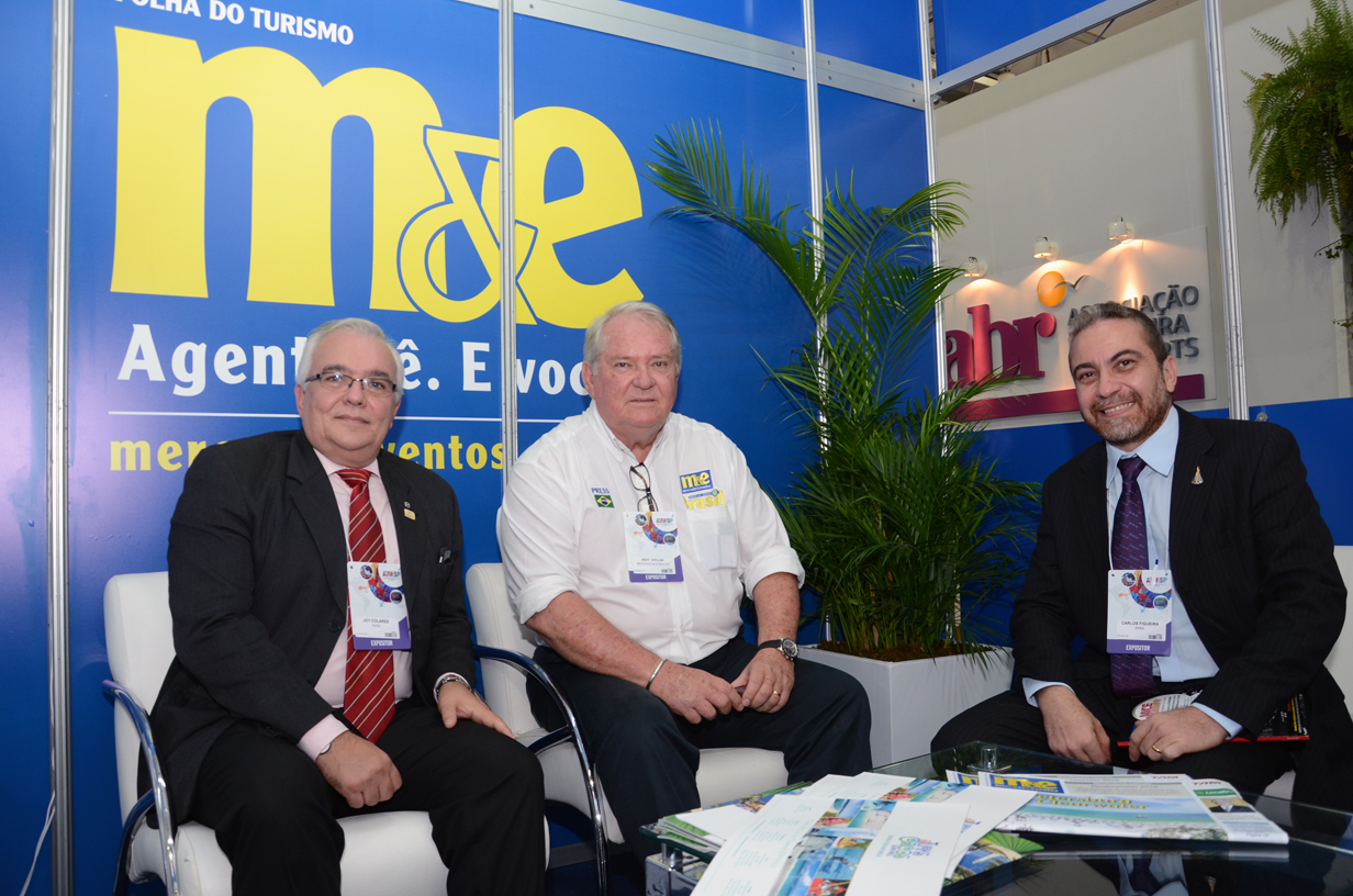 Joy Colares e Carlos Figueira, da Paratur, com Roy Taylor, do M&E