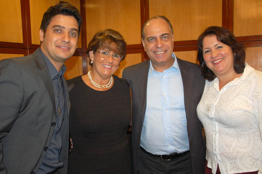 Marcelo Gomes e Elisa Gonzalez, da Royal com Inês Belini, da Mendestur e Orlando Palhares, da CVC Marcelo Gomes e Elisa Gonzalez, da Royal com Inês Belini, da Mendestur e Orlando Palhares, da CVC