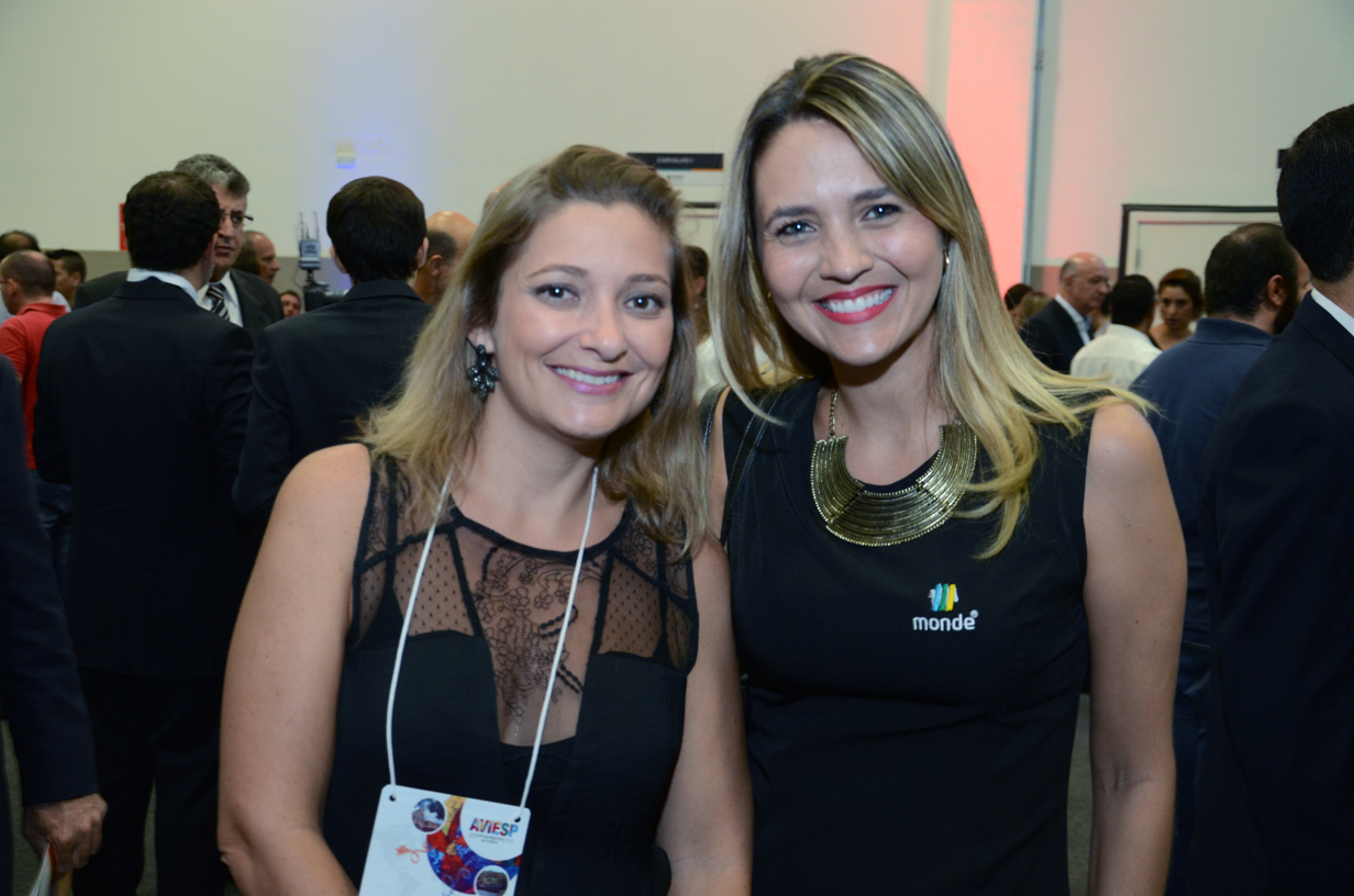 Mariana Bellucci, da Aviesp, e Fernanda Lino, da Monde
