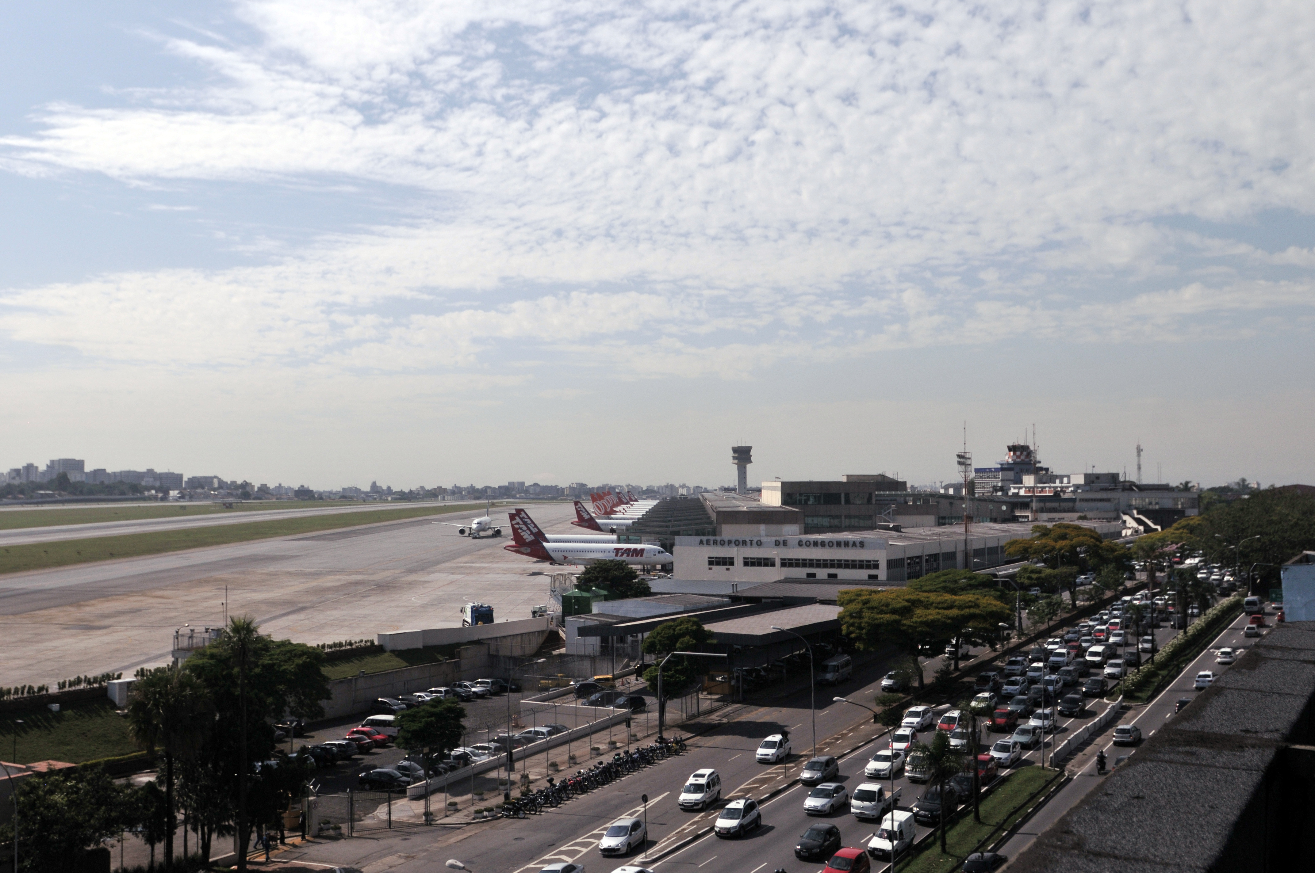 Vista panorâmica do aeroporto - foto Eric Ribeiro Vista panorâmica do aeroporto - foto Eric Ribeiro