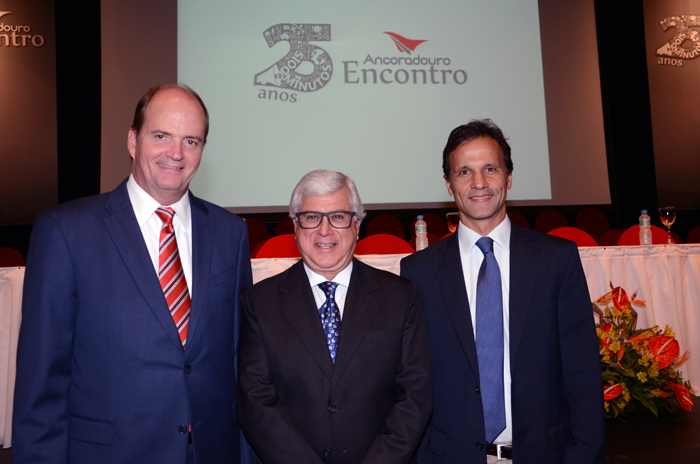 Ralf Aasmann, da Air TKT, Juarez Cintra Filho, da Ancoradouro, e Roberto Roman, da Travel Ace