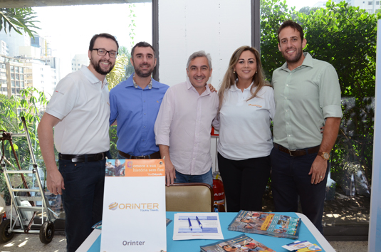 Roberto Sanches, Pedro Motta, Rogério Campos, Keila Caldas, e Rodrigo Gagliardi, da Orinter Tour & Travel Roberto Sanches, Pedro Motta, Rogério Campos, Keila Caldas, e Rodrigo Gagliardi, da Orinter Tour & Travel
