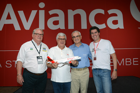 Roy Taylor, do M&E, Juarez Filho, Tarcisio Gargioni, da Avianca, e Juarez Neto