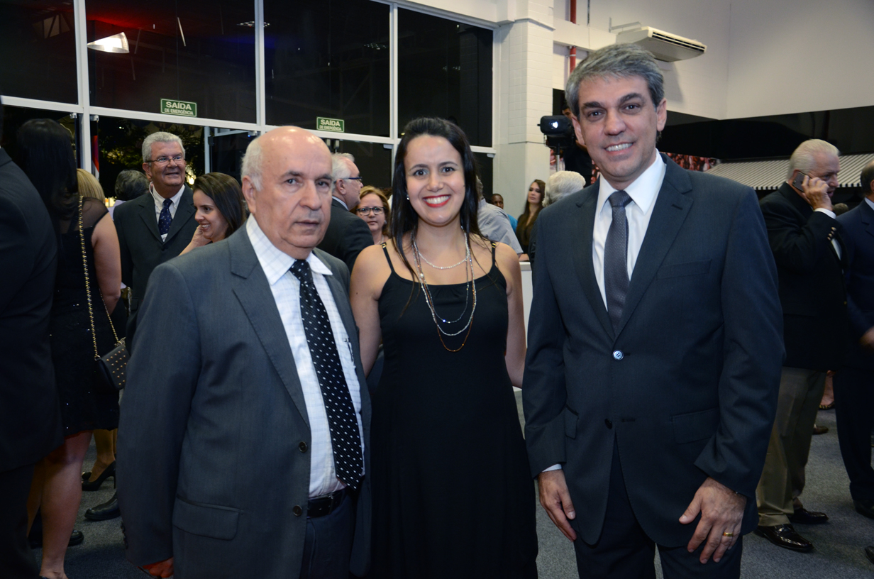 Sebastião Pereira, Juliana Assumpção e Fernando Santos, da Aviesp