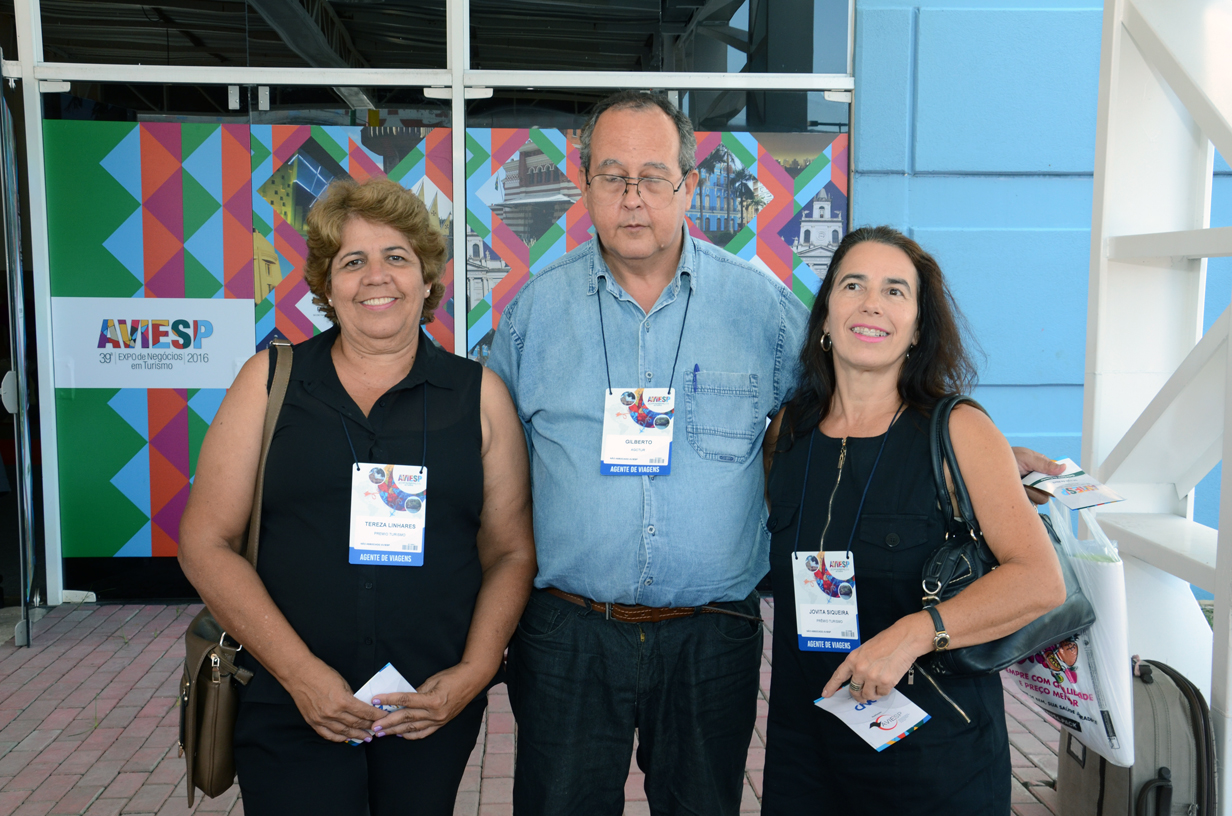 Tereza Linhares, João Gilberto de Oliveira e Jovita Siqueira, da Premio Turismo Tereza Linhares, João Gilberto de Oliveira e Jovita Siqueira, da Premio Turismo