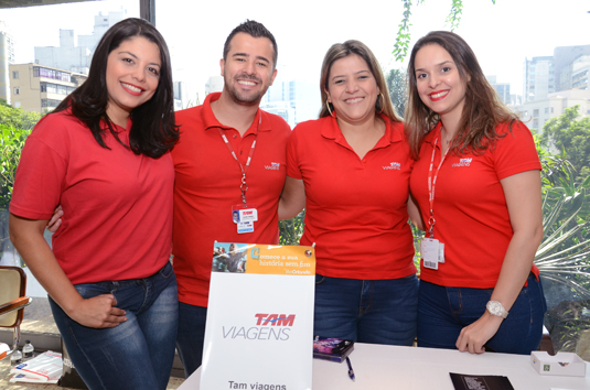 VAléria Oliveira, Filipe Tadeu, Tathiana Marcondes Machado, e Beatriz Pontes, da Tam Viagens VAléria Oliveira, Filipe Tadeu, Tathiana Marcondes Machado, e Beatriz Pontes, da Tam Viagens