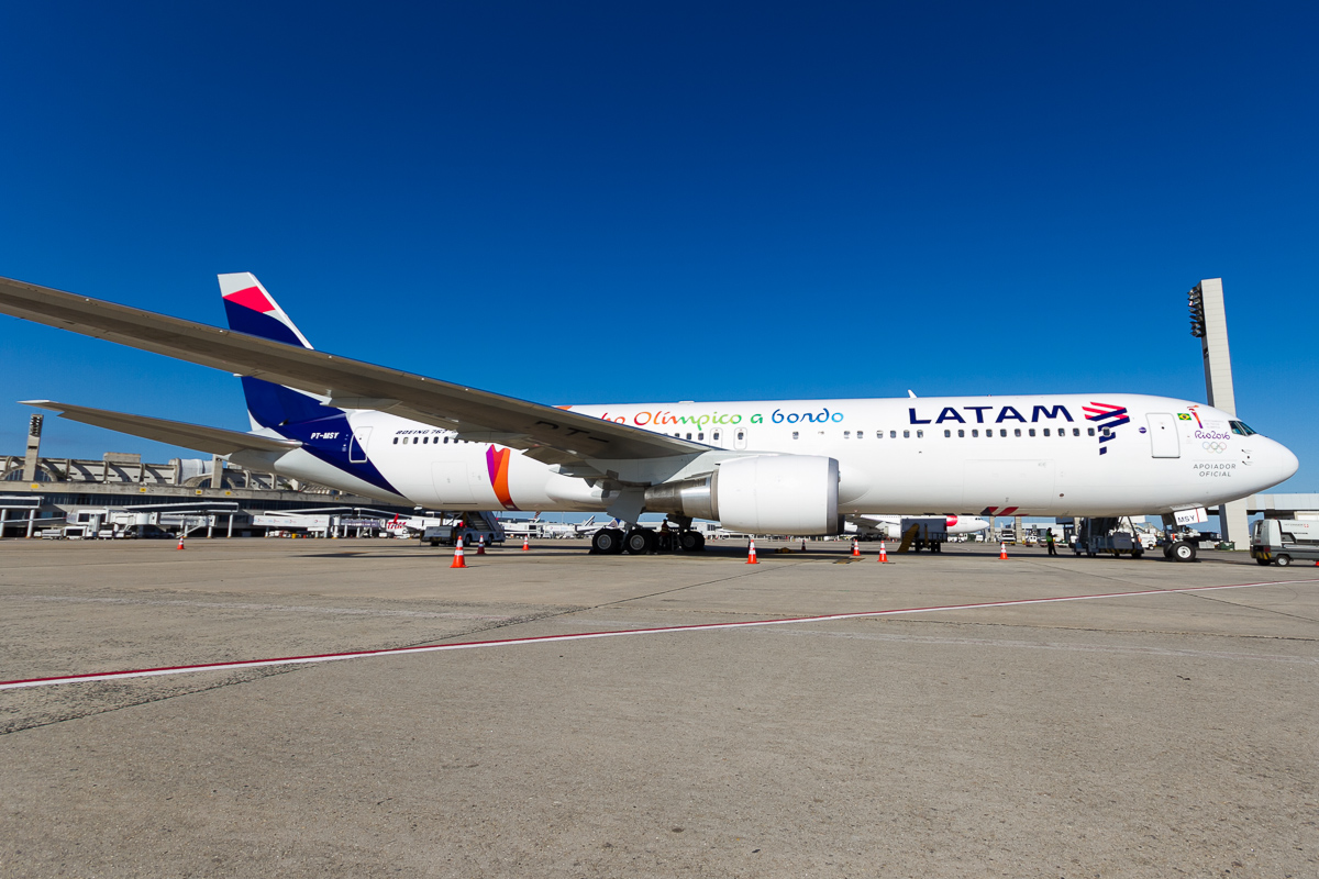B767-300ER B767-300ER