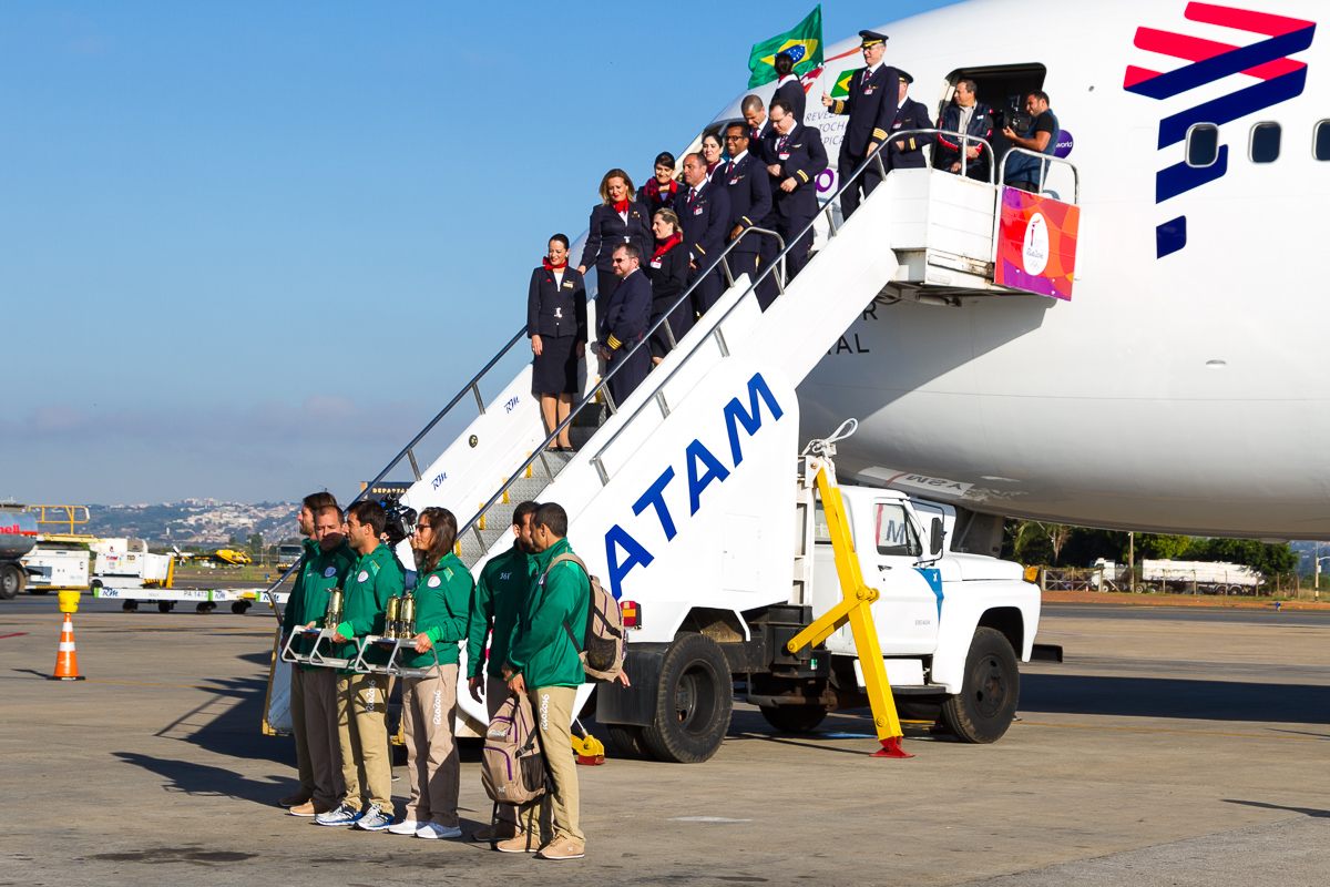 Equipe da Latam, do COB e da Rio 2016 embarcaram no B767 Equipe da Latam, do COB e da Rio 2016 embarcaram no B767