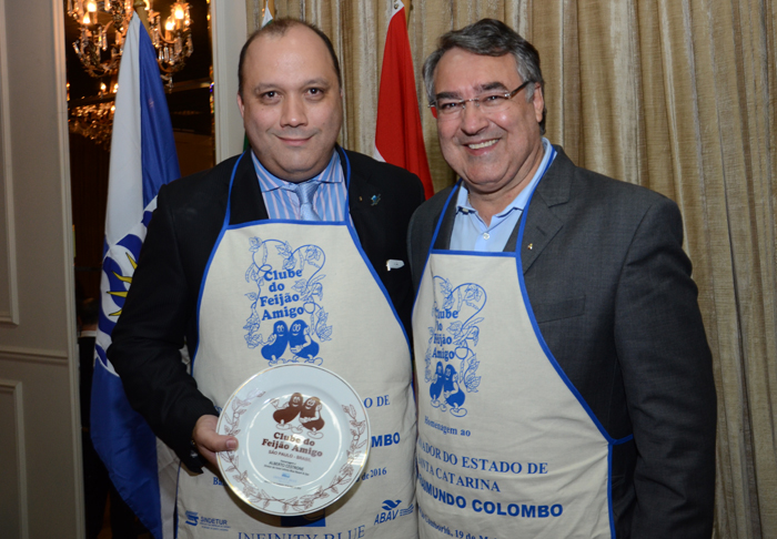 Alberto Cestrone, do Infinity Blue, e João Raimundo Colombo, governador de Santa Catarina