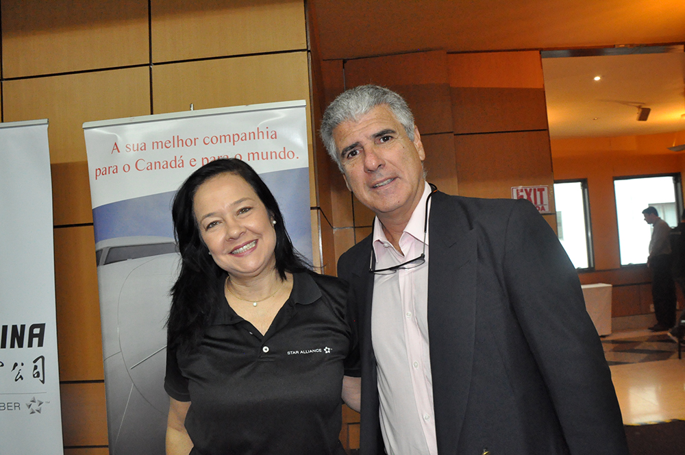 Ana Lucia Gomes, da Air Canada e Luiz Ferreira, da Ancoradouro Ana Lucia Gomes, da Air Canada e Luiz Ferreira, da Ancoradouro