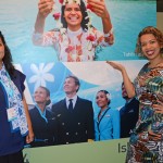 Beli Ou Wen, do Turismo do Tahiti, e Amanda Barbosa, da Atout France