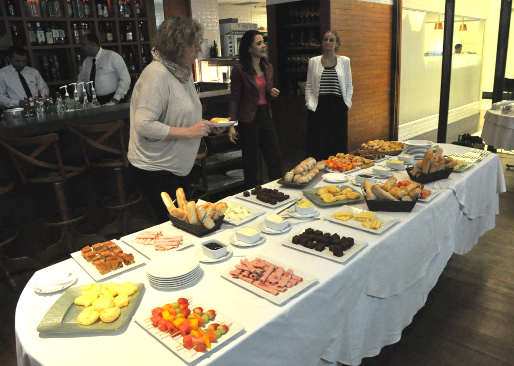 Café da manhã foi organizado pela Portfólio e a AMResorts Café da manhã foi organizado pela Portfólio e a AMResorts