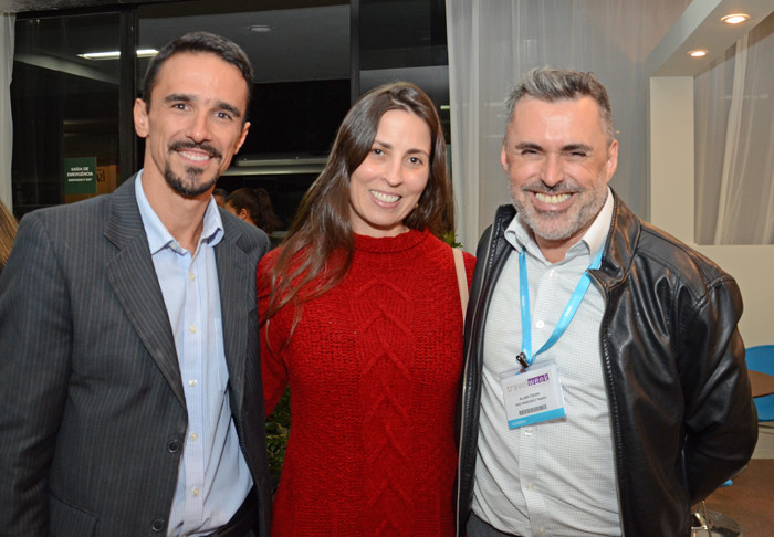 Eduardo Genekian, da CWW, Adriana Lage Toma, do Shop&Travel, e Allan Colen, do Turismo de San Francisco Eduardo Genekian, da CWW, Adriana Lage Toma, do Shop&Travel, e Allan Colen, do Turismo de San Francisco