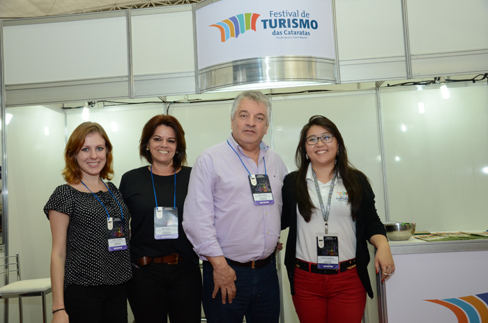 Elaine Colombo, Mira Angeli, Paulo Angeli e Renata Sakamoto, do Festival de Turismo das Cataratas