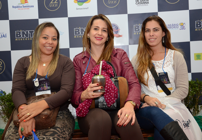 Gislaine Farias, da Calamares, Roberta Zielke, da Perla Tur, e Thanara Beck, da Calamares