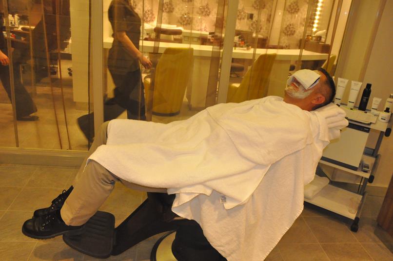 Homens também ganham atenção especial no Spa do Harmy of the Seas Homens também ganham atenção especial no Spa do Harmy of the Seas