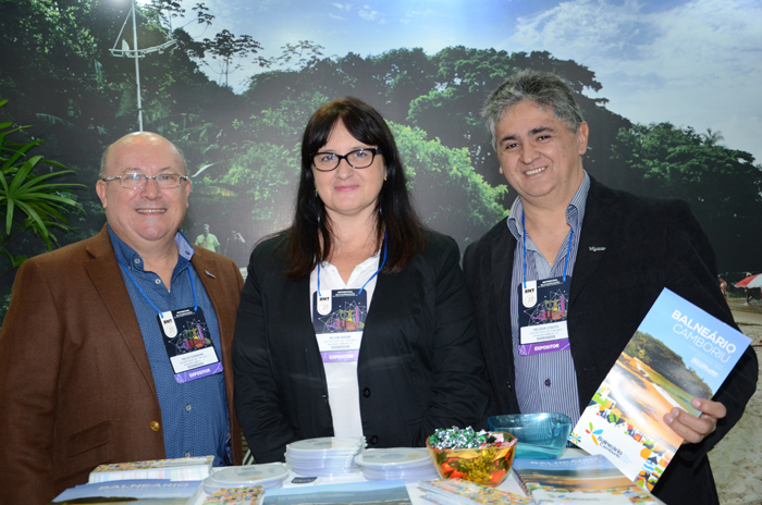 Hélio Dagnani, Silvia Cristina Bomm e Helder Couto, da Secretaria de Turismo de Balneário Camboriú