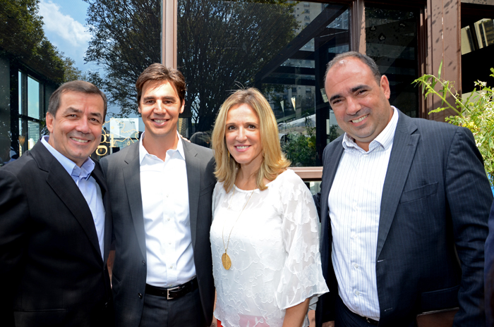 Ivo Lins, Christiano Khouri de Oliveira e Carlos Eduardo Bueno, do Grupo Flytour Gapnet