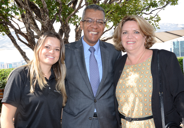 Joelma Martins, da Avianca, Reifer de Souza Junior, da Alatur JTB, e Vera Buecker, da TAP