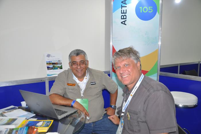 Lenauro Mendonça, da Abeta, e Norbert Leitsch, da Tui Alemanha
