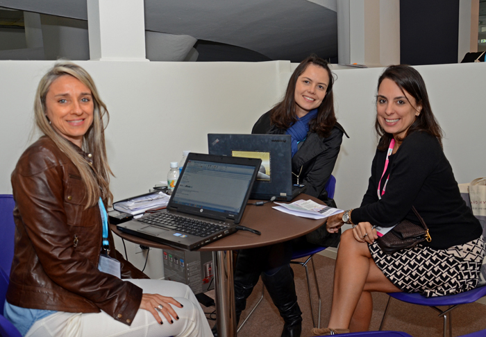 Luciana Alcini, da Alitalia, Monique Sarah, da Etihad Airways, e Ana Paula Nascif, da Europlan Turismo Luciana Alcini, da Alitalia, Monique Sarah, da Etihad Airways, e Ana Paula Nascif, da Europlan Turismo