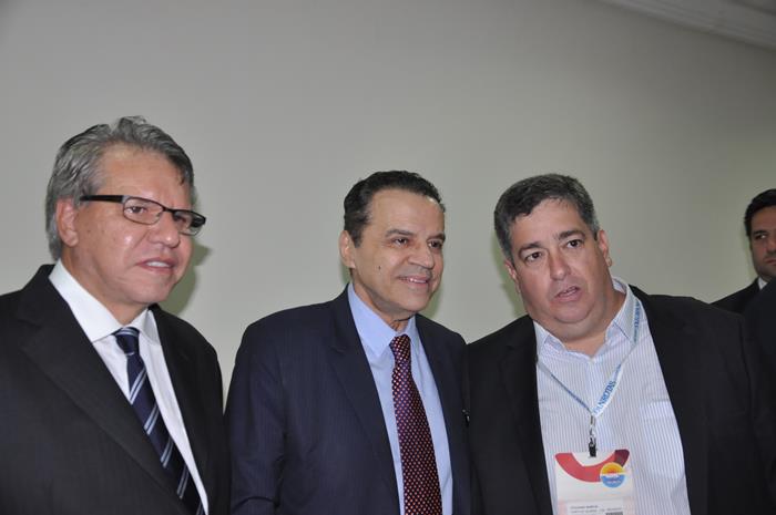 Marcos Tiburtius, AHPG, Henrique Alves, ministro do Turismo e Otaviano Maroja, presidente do CVB de Porto de Galinhas