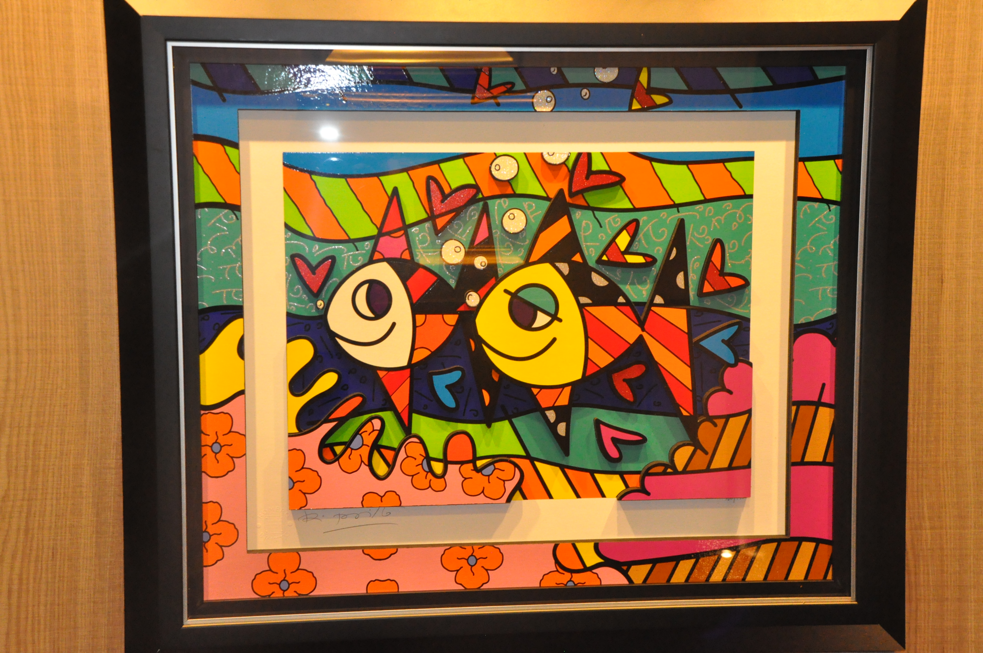 Obras de Romero Britto na Galeria de Artes do Navio Obras de Romero Britto na Galeria de Artes do Navio